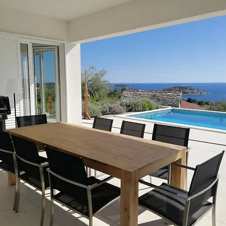 Captain's Seadream Villa